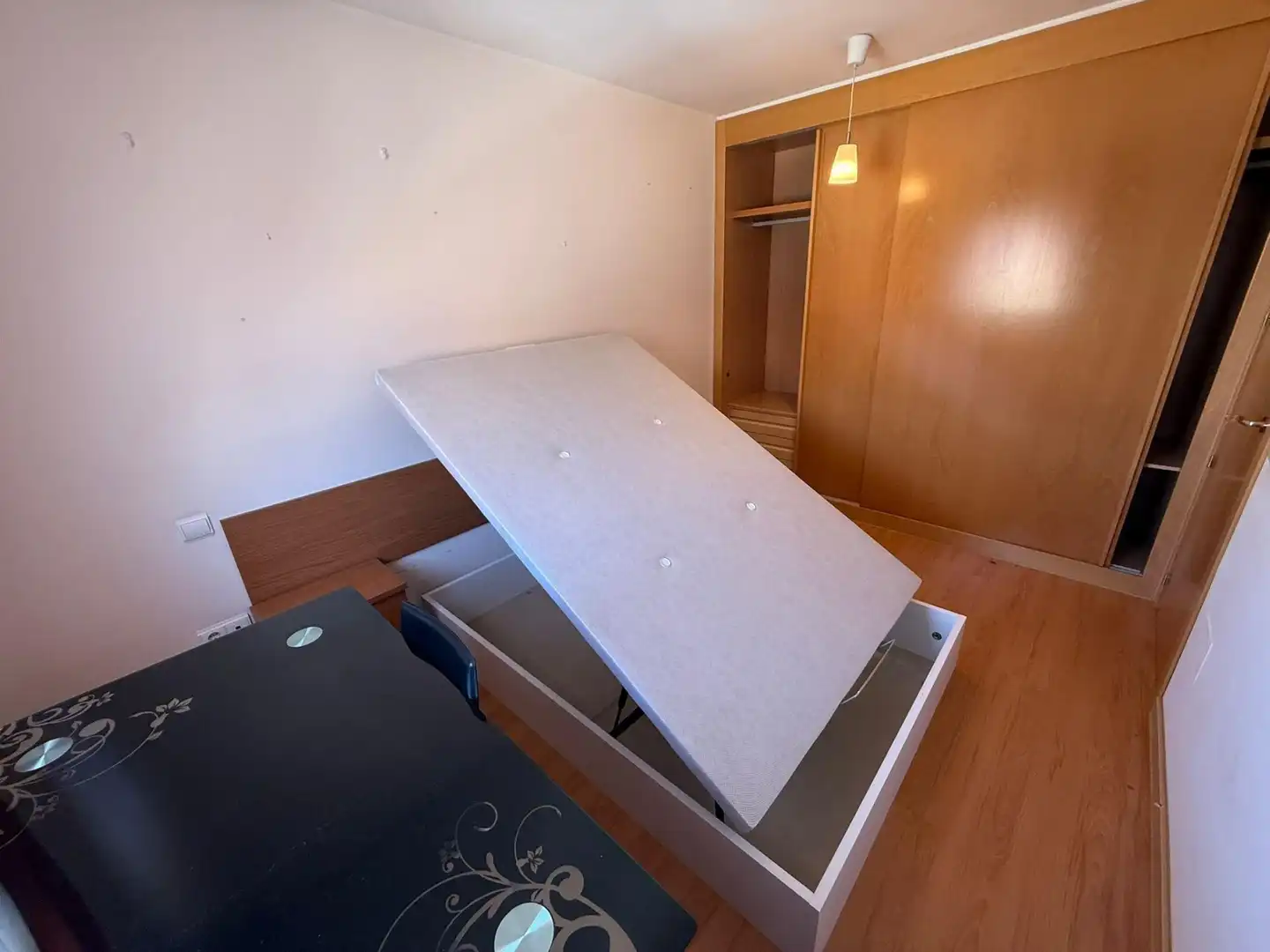 Habitación de Piso en venta en Guadalajara con Calefacción y Piscina comunitaria