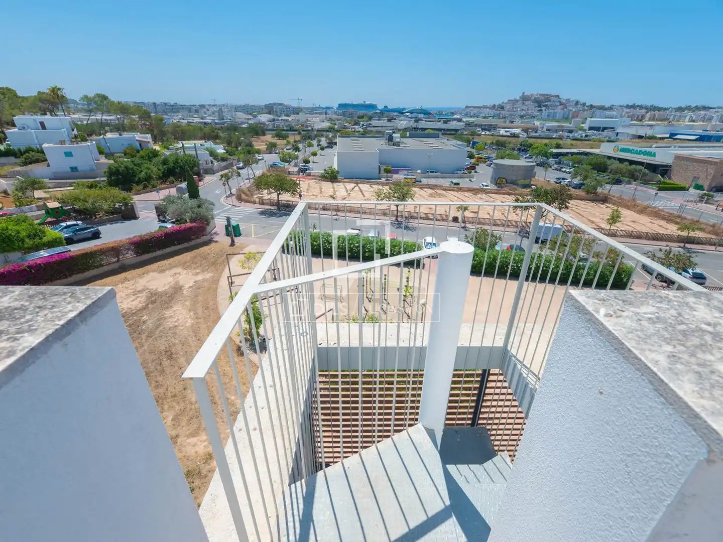 Vista exterior de Piso en venta en Santa Eulària des Riu con Aire acondicionado, Calefacción y Terraza