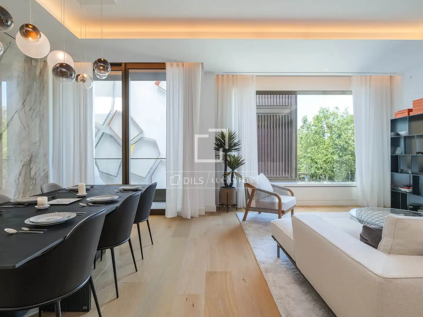 Wohnzimmer von Wohnung zum Verkauf in Barcelona mit Klimaanlage, Heizung und Parkett