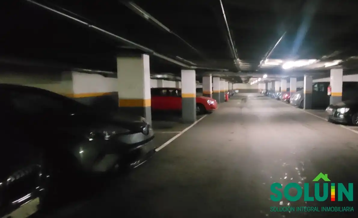 Aparcament de Garatge en venda en Madrid