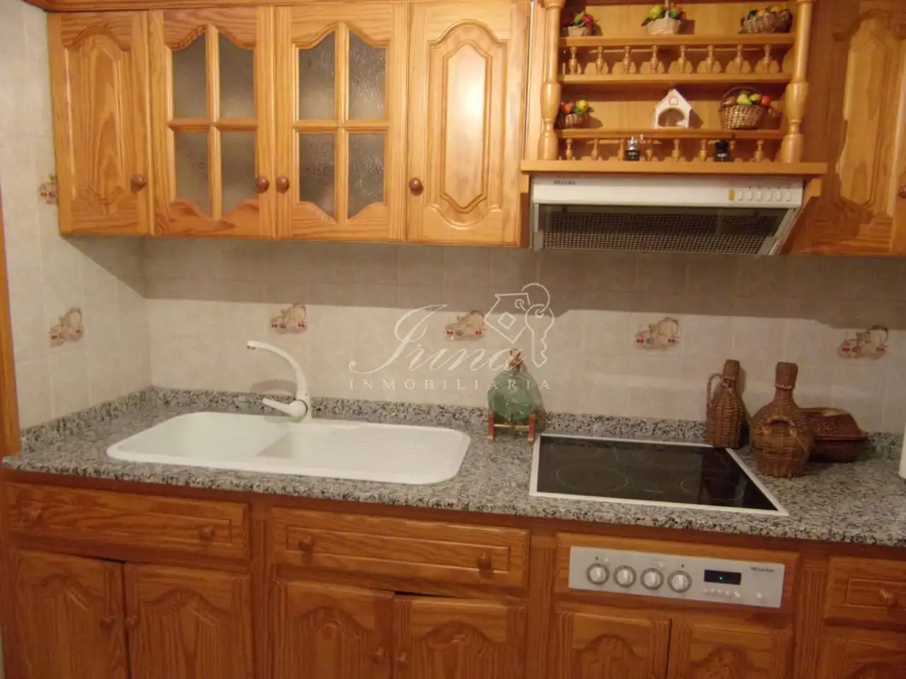 Cuina de Casa o xalet en venda en Los Llanos de Aridane amb Jardí privat