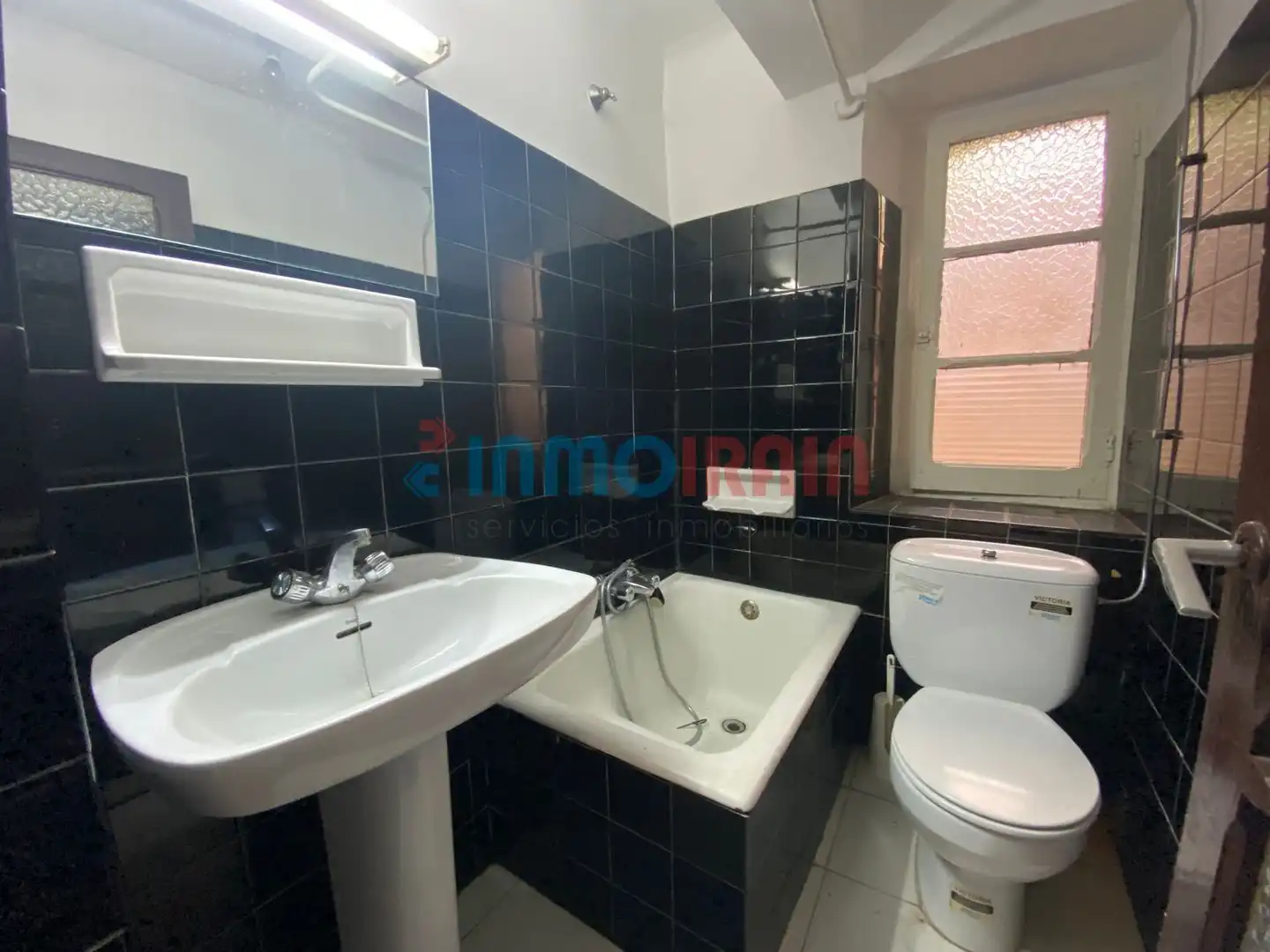 Bathroom of Houses for sale in Zegama  with Storage room