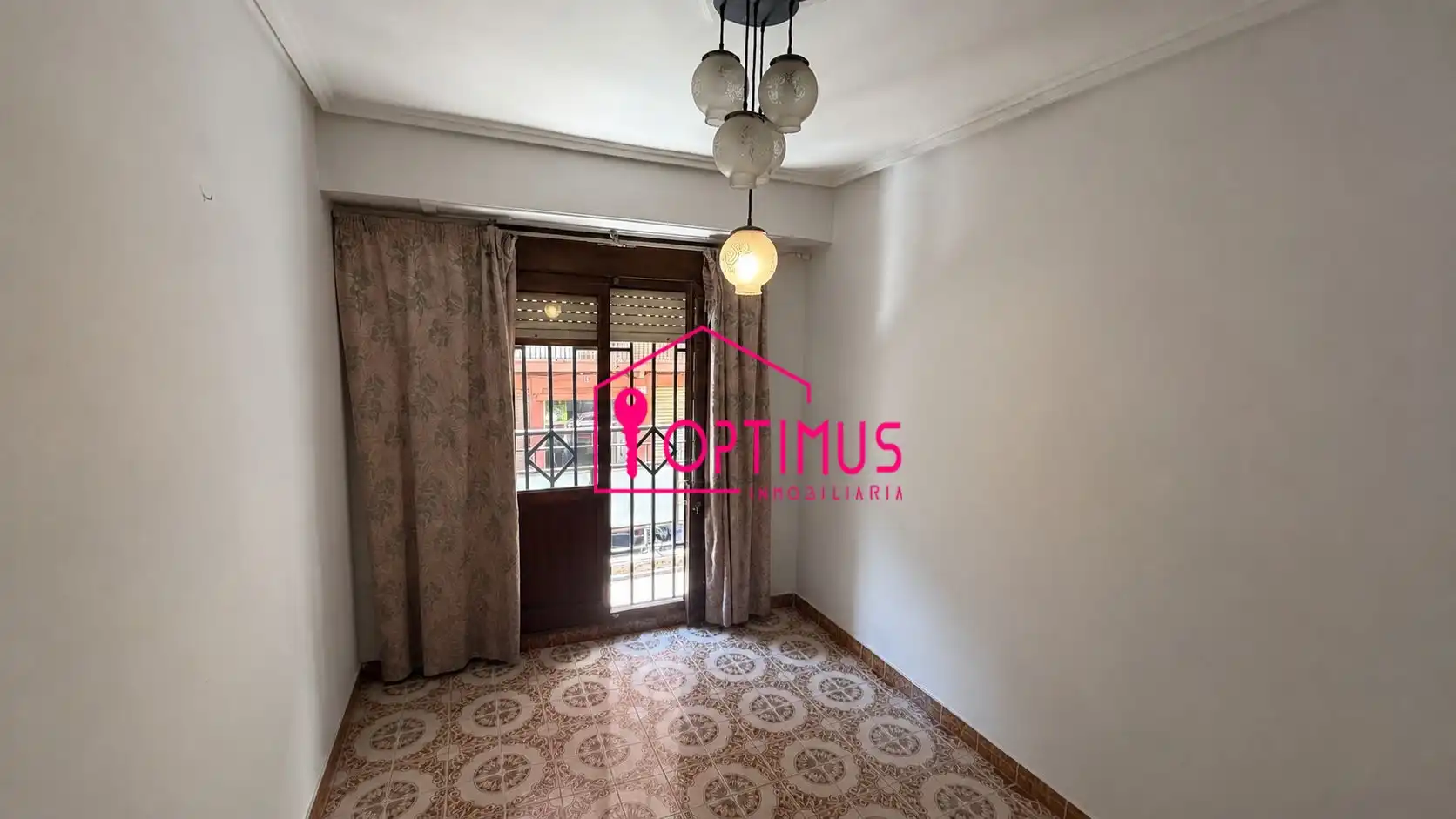 Dormitori de Apartament en venda en Valencia amb Terrassa, Traster i Balcó