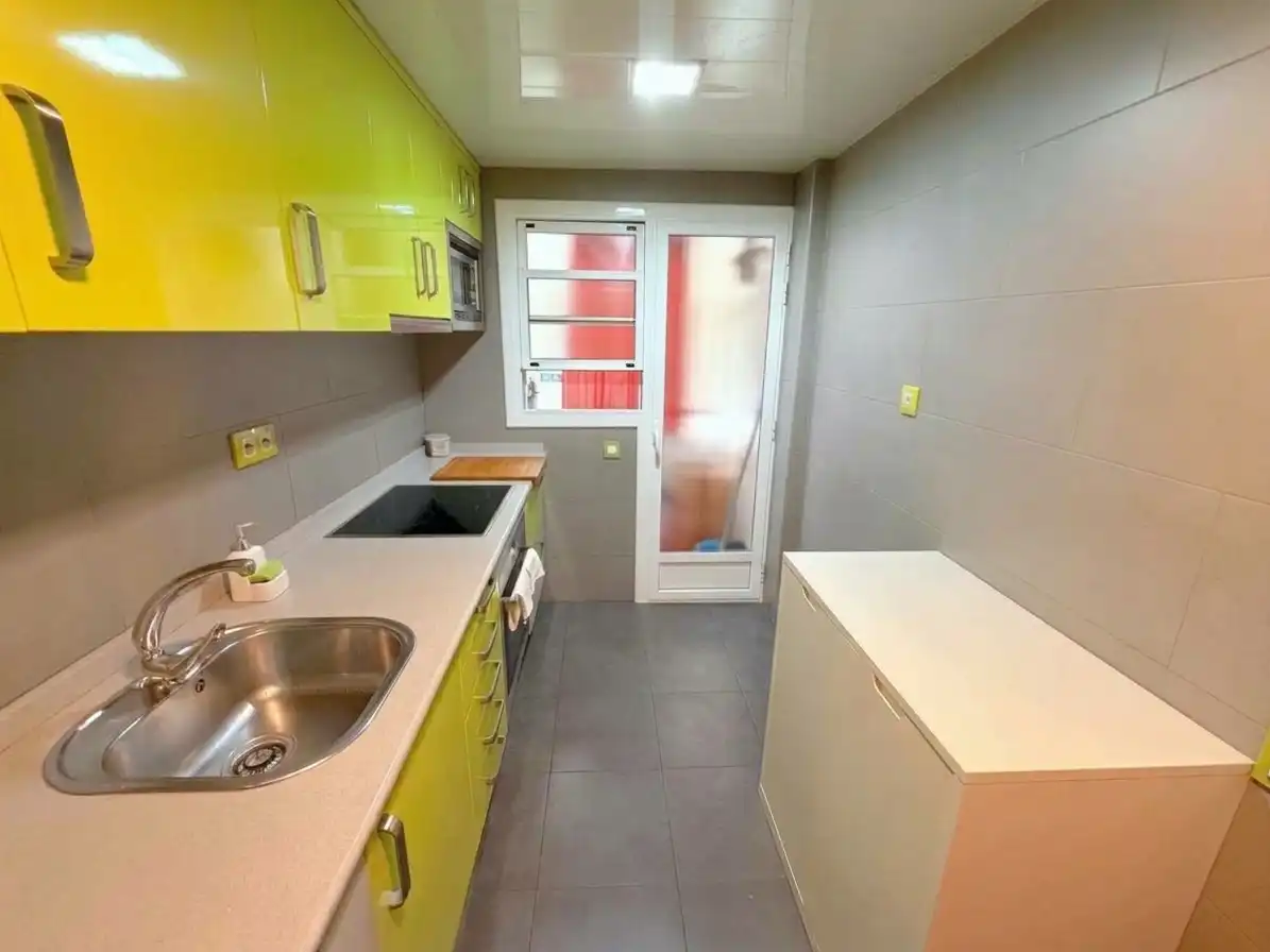 Kitchen of Flat for sale in Sagnier - Plaça de Catalunya