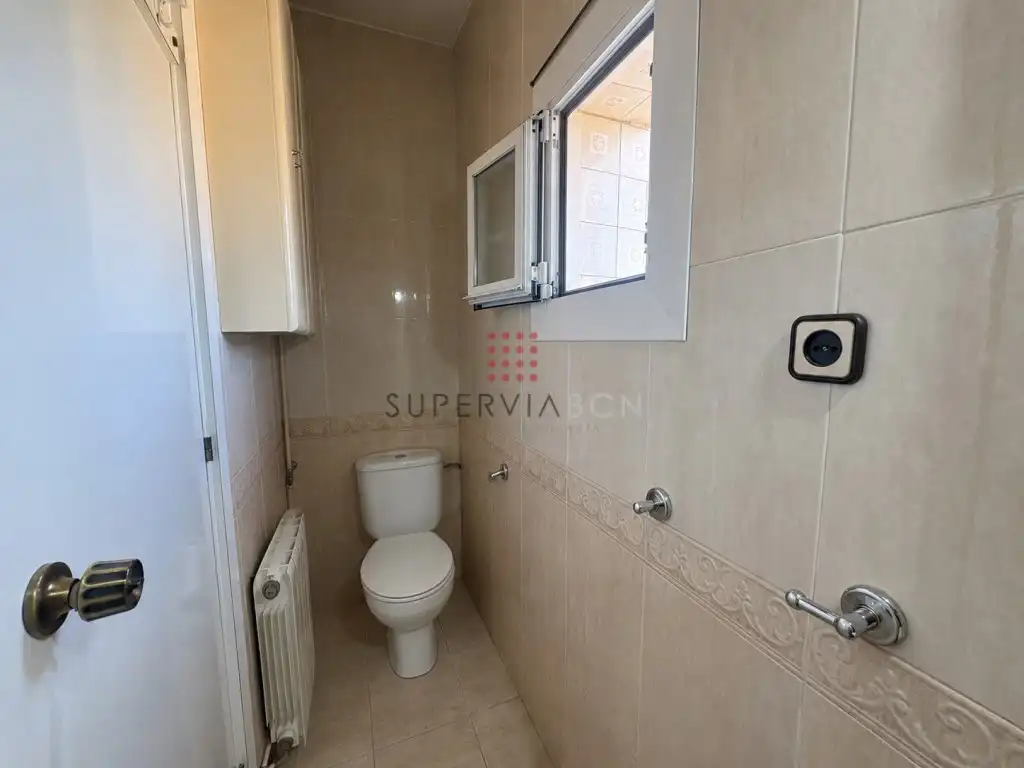 Bany de Àtic en venda en Barcelona