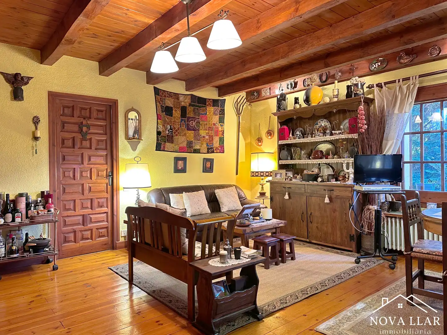 Sala de estar de Casa o chalet en venta en Ribes de Freser con Calefacción, Jardín privado y Parquet