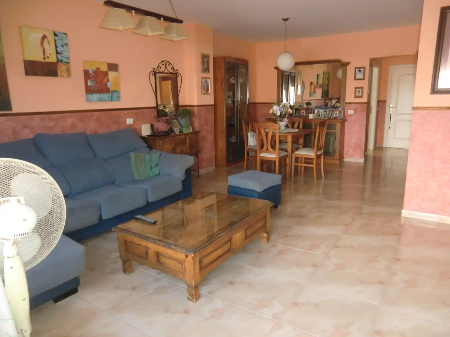 Wohnzimmer von Einfamilien-Reihenhaus zum Verkauf in Adeje mit Privatgarten, Terrasse und Abstellraum