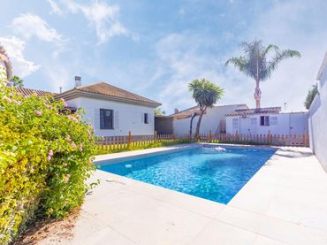 Chalet con piscina en venta en Olivar de Quintos