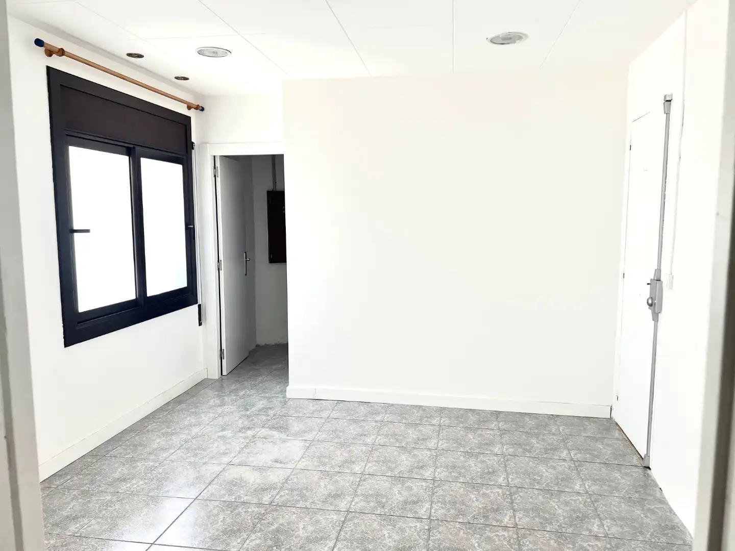 Business premises to rent in Anna María Ravell 11, imagen 5