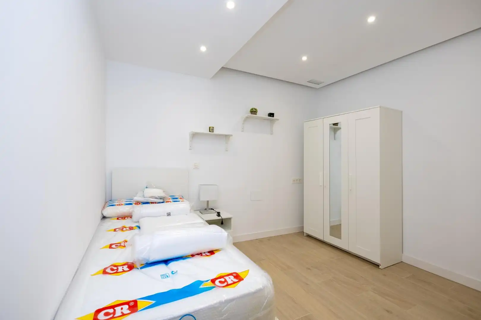 Bedroom of Flat for rent in Granada  with Air Conditioner and Heating