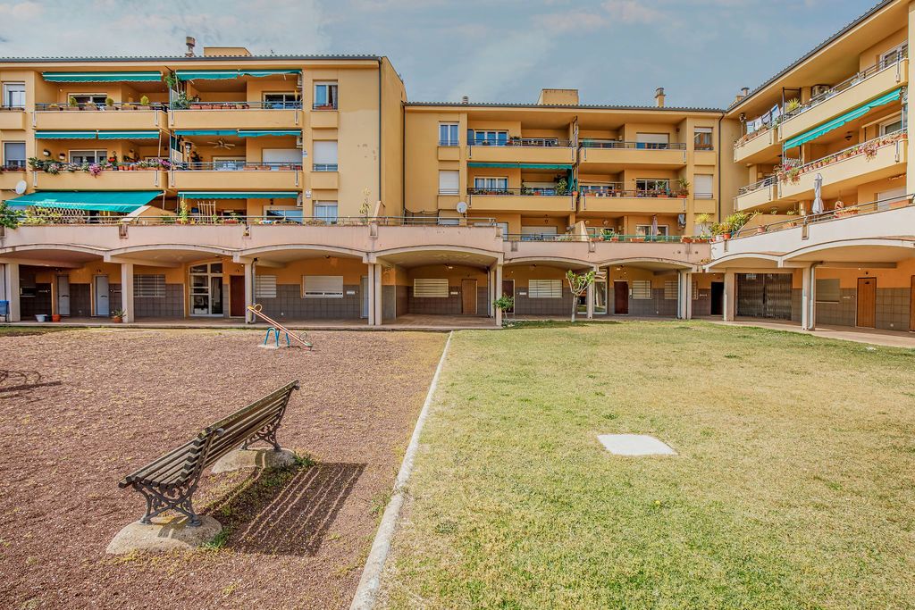 Vista exterior de Pis en venda en Girona Capital