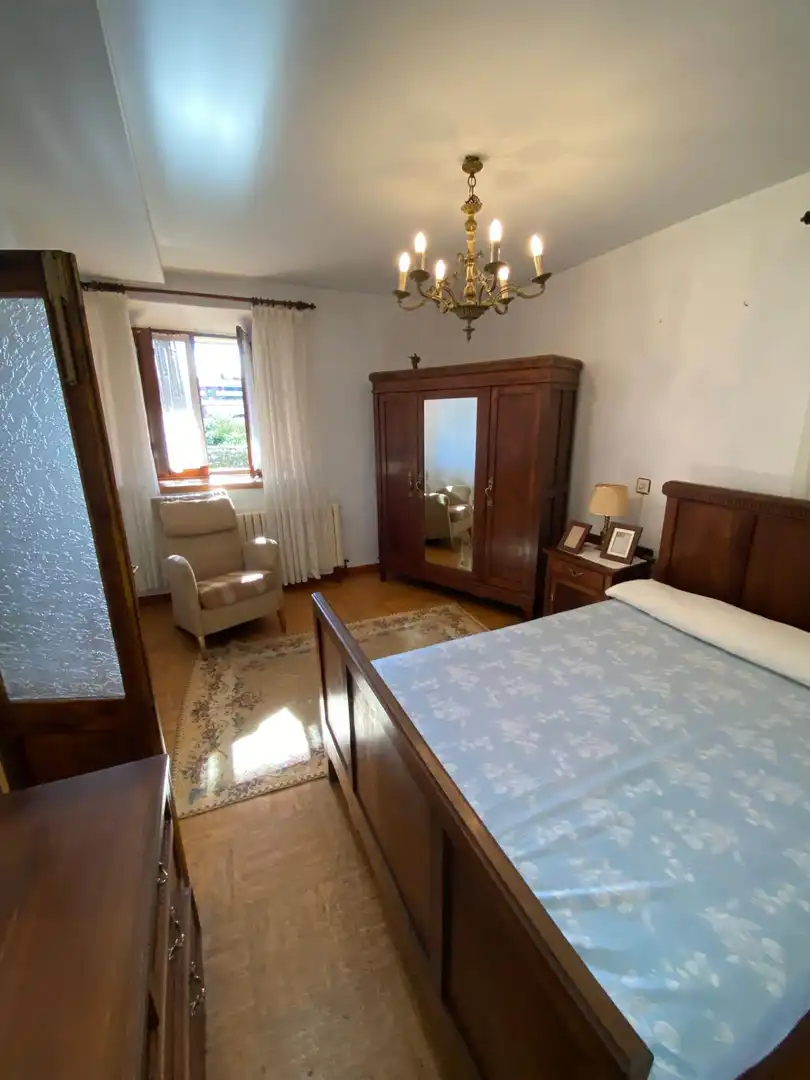 Habitación de Casa adosada en venta en Villaviciosa con Trastero y Balcón