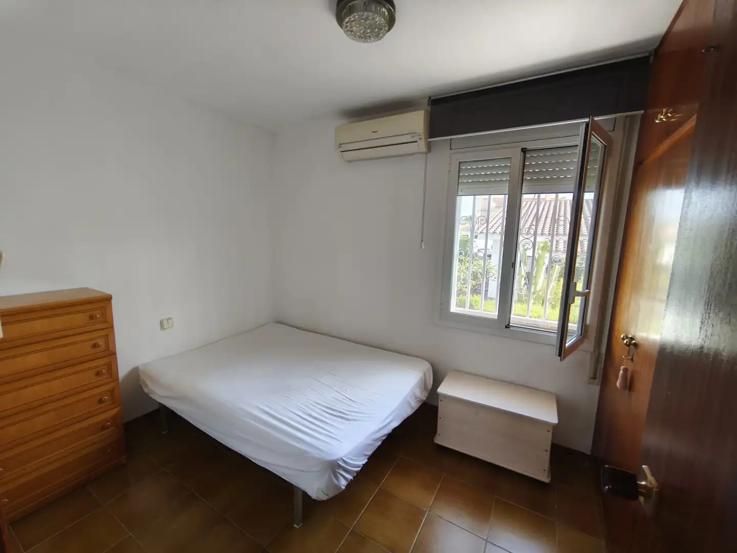 Habitación de Casa o chalet en venta en Mont-roig del Camp con Aire acondicionado, Calefacción y Jardín privado