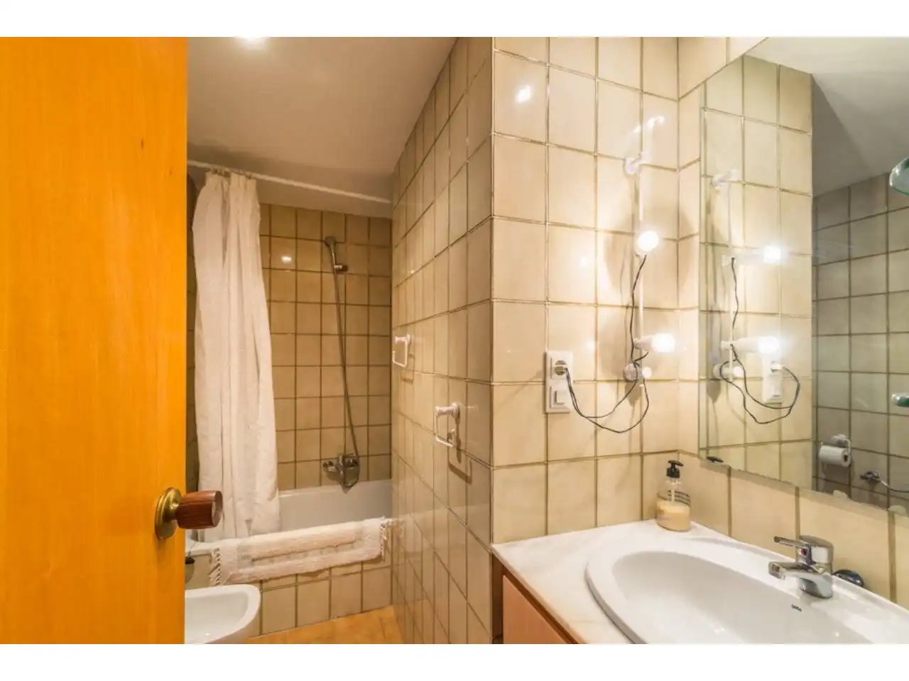 Bany de Apartament en venda en Almuñécar amb Terrassa, Moblat i Alarma