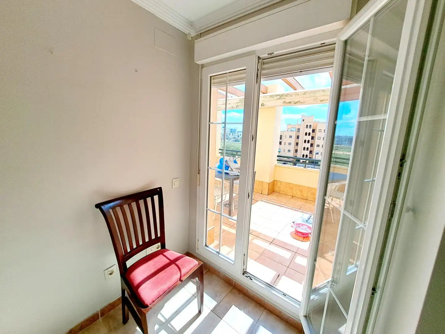 Apartament amb piscina en venda a Isla Canela, imagen 7