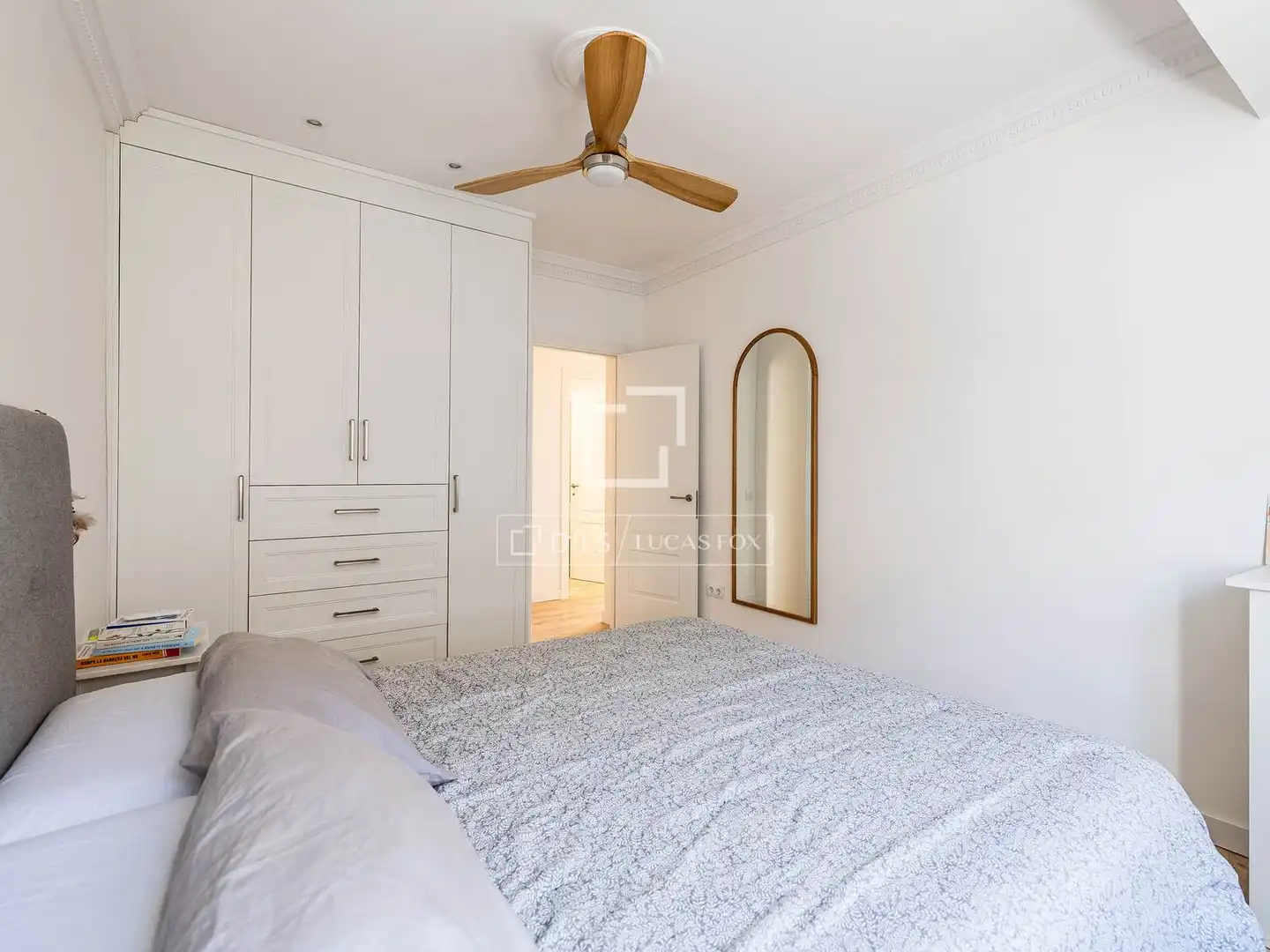 Schlafzimmer von Wohnung zum Verkauf in Madrid mit Klimaanlage und Heizung