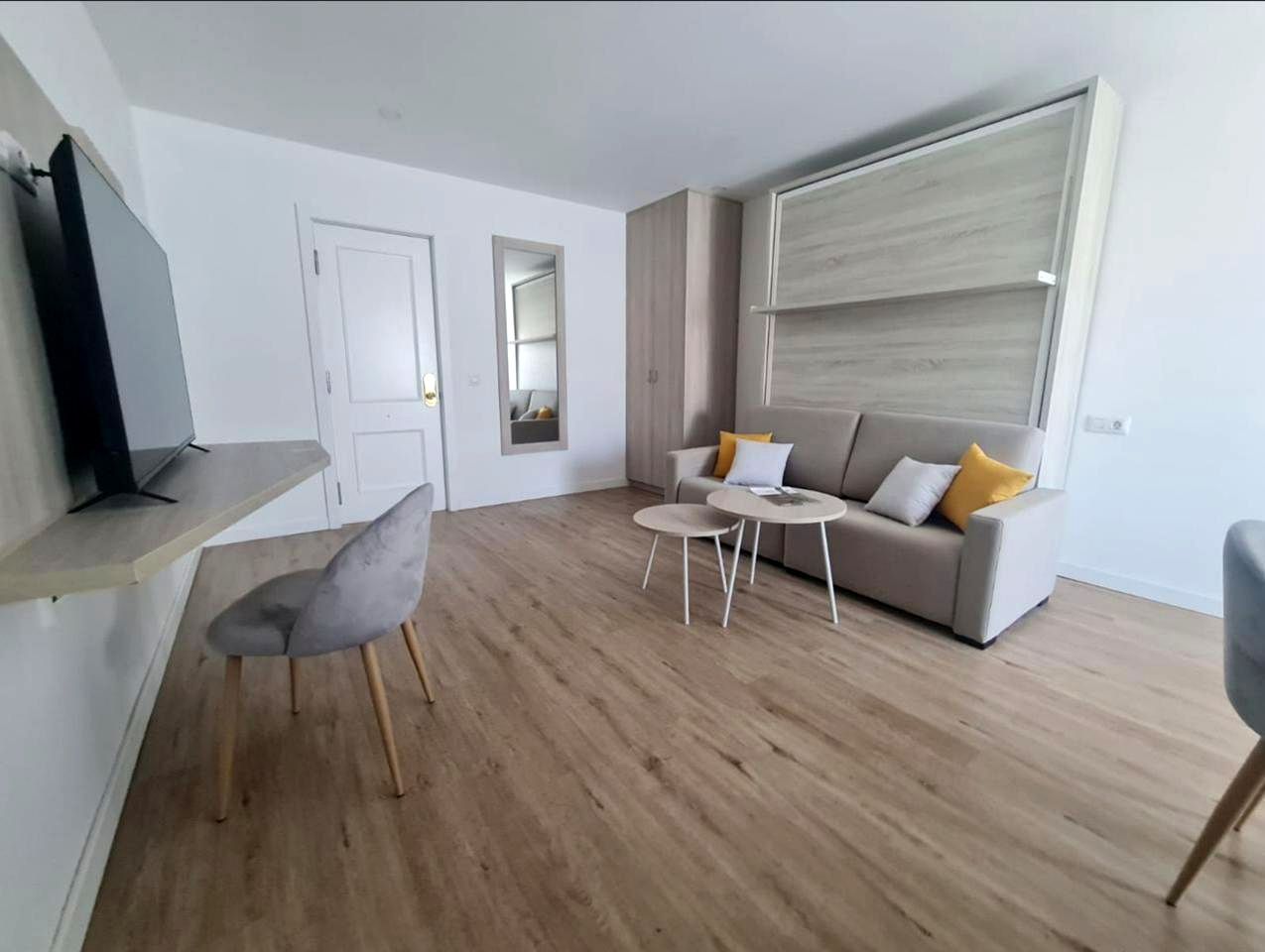 Living room of Study for sale in Puerto de la Cruz  with Terrace, Swimming Pool and Balcony