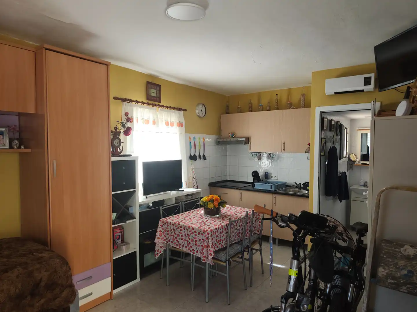 Cuina de Local en venda en  Palma de Mallorca amb Aire condicionat i Moblat
