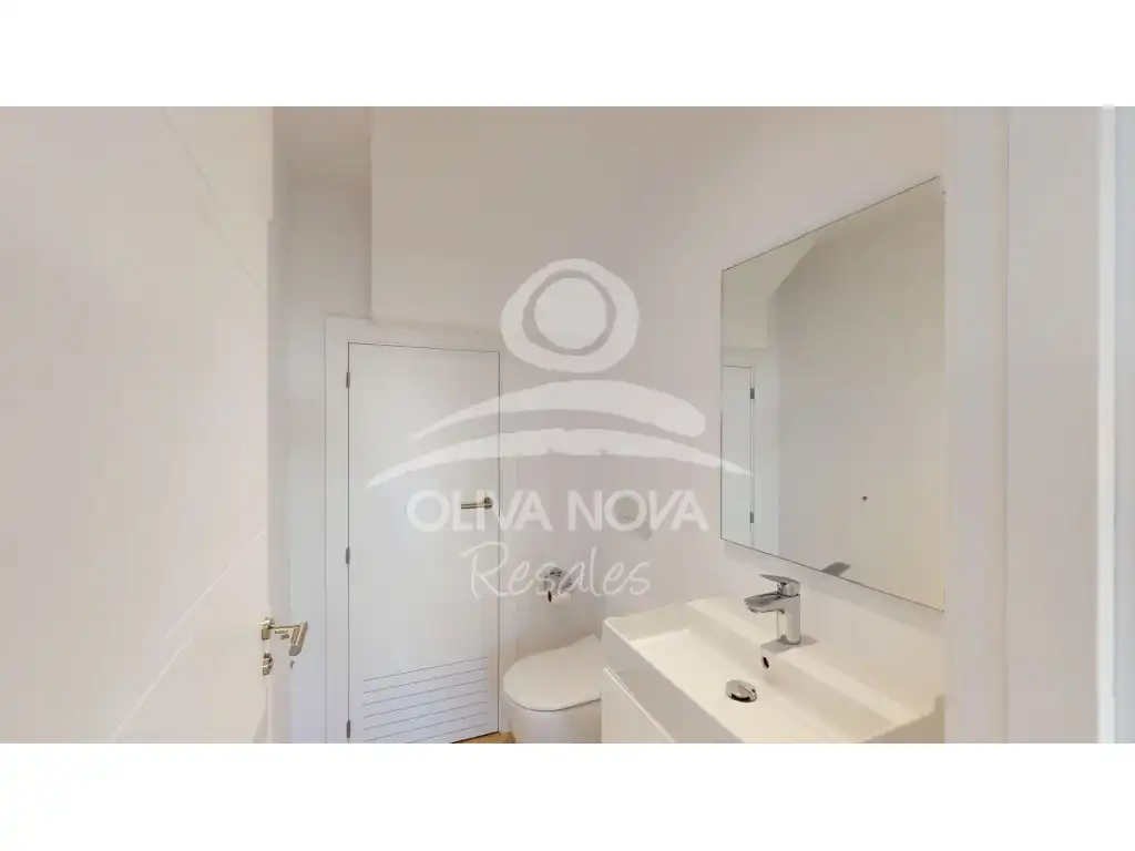 Detached homes for sale in Calle Degas, Oliva Nova