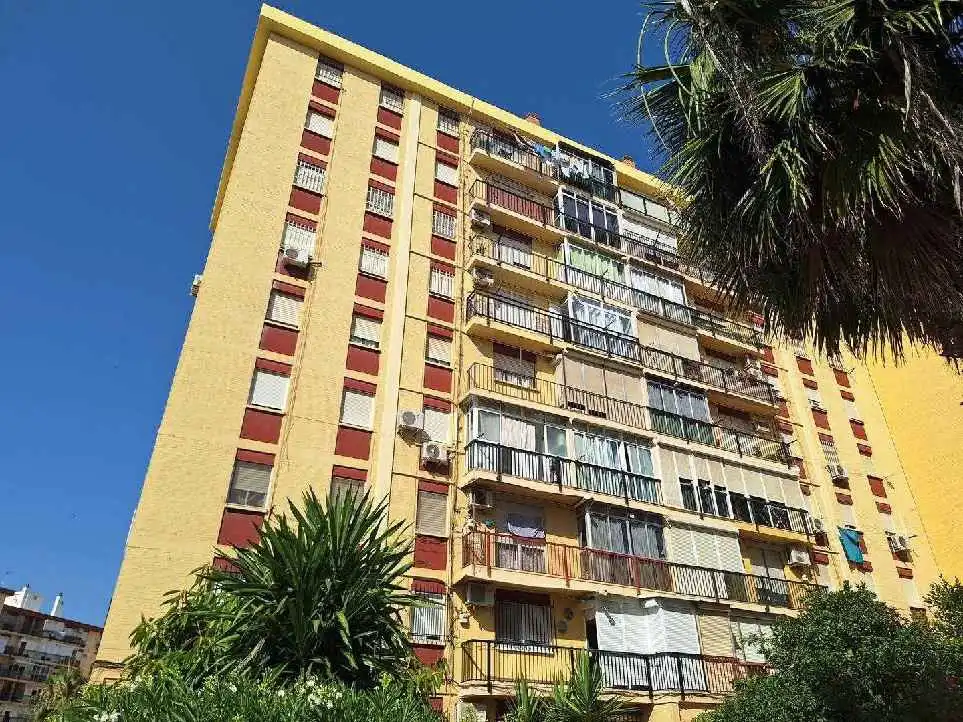 Vista exterior de Piso en venta en Castilleja de la Cuesta