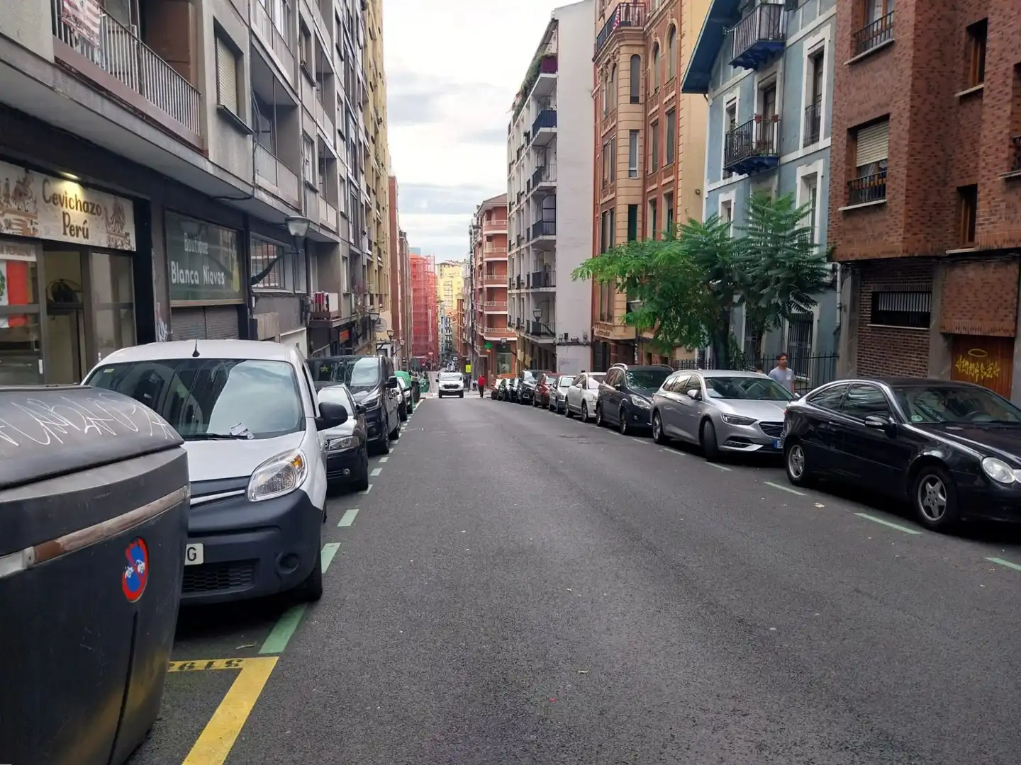 Vista exterior de Local en venta en Bilbao 