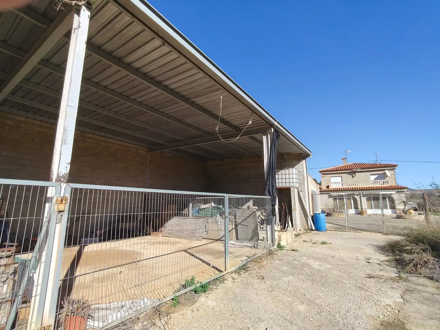 Vista exterior de Casa o xalet en venda en Atzeneta del Maestrat amb Calefacció, Jardí privat i Terrassa