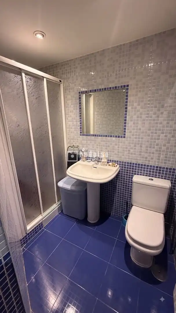 Bathroom of Flat for sale in Getafe  with Air Conditioner, Heating and Private garden