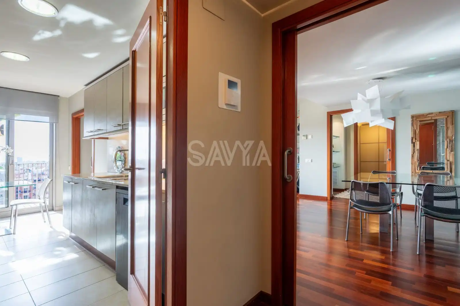 Ático en venta en L'Hospitalet de Llobregat con Aire acondicionado, Calefacción y Parquet