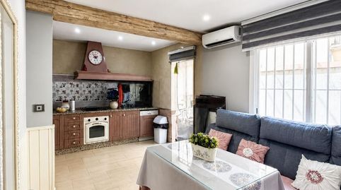 Foto 4 de Casa adosada en venta en Capachuelos (de), Estación - La Fontanilla - El Tinte, Utrera
