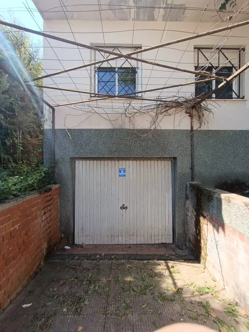 Aparcament de Casa o xalet en venda en Lillo amb Calefacció, Jardí privat i Traster