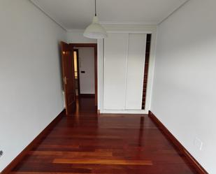 Bedroom of Flat to rent in Santander  with Balcony