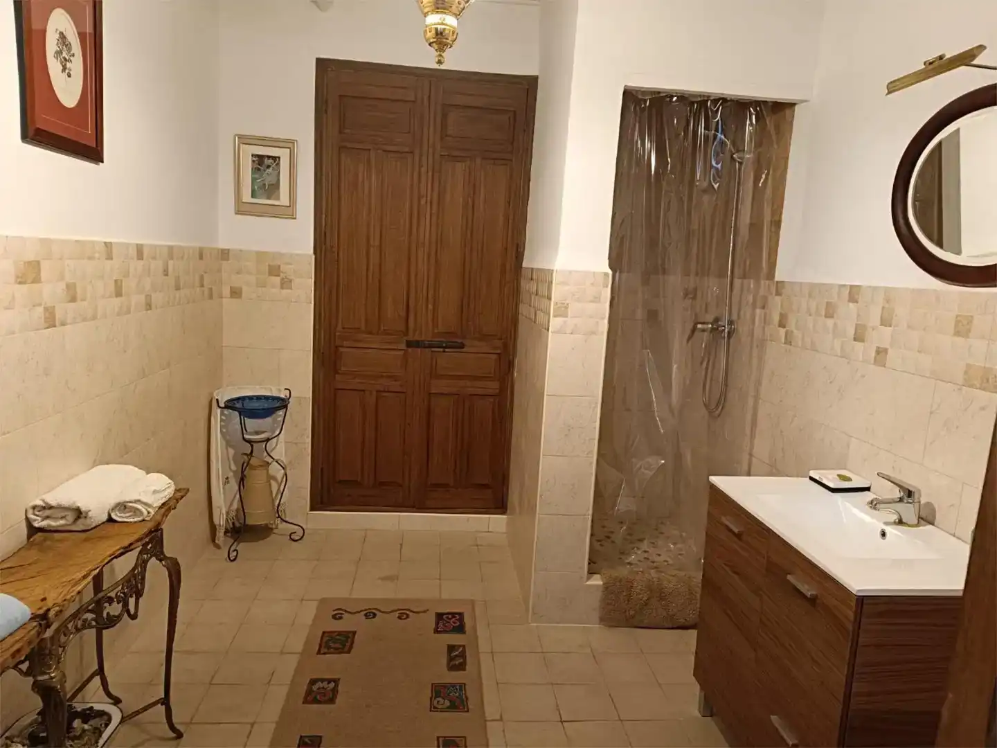 Bany de Casa adosada en venda en Cortegana amb Jardí privat, Traster i Piscina