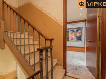 Wohnung mit Balkon zum Verkauf in Carrer de la Diputació