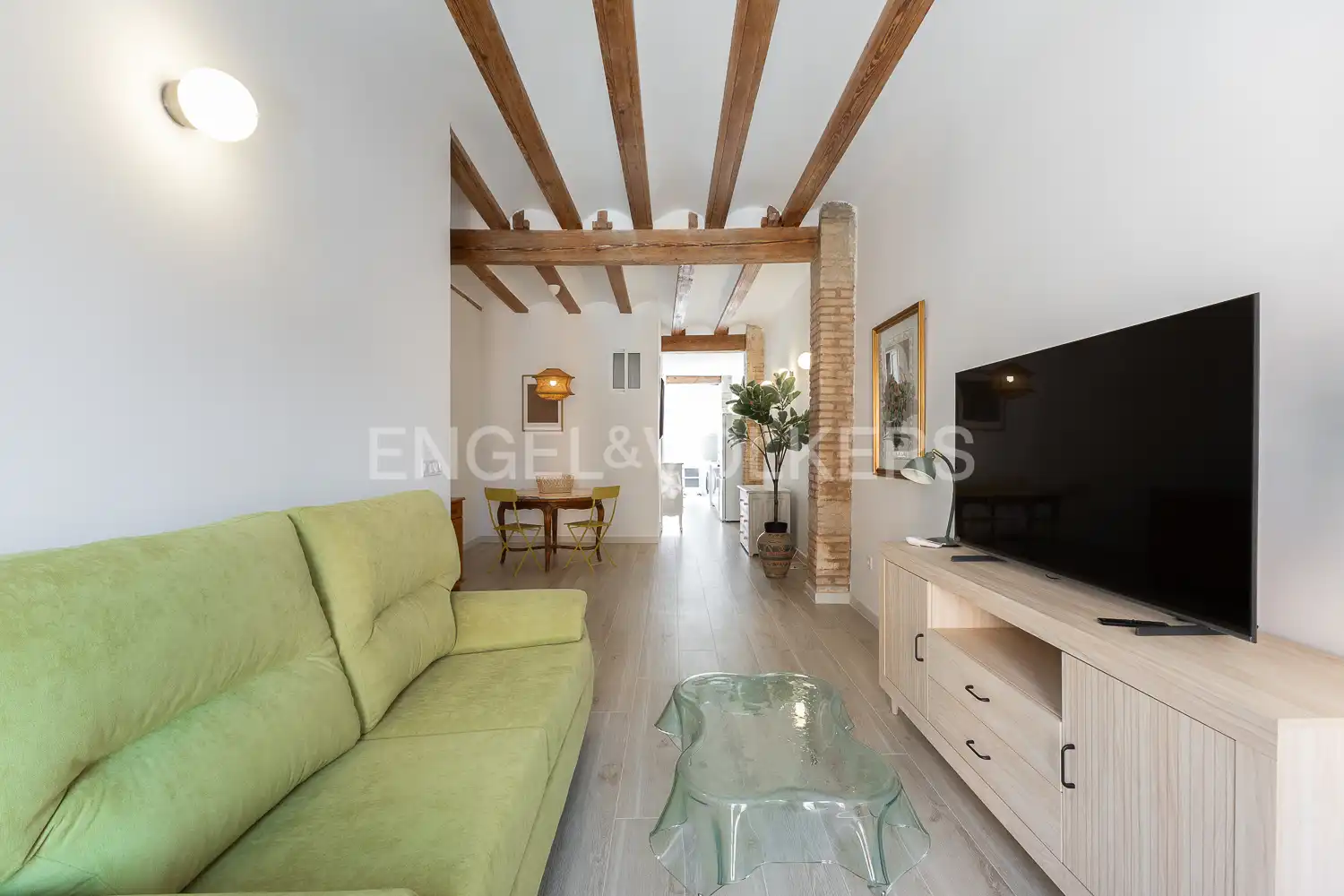 Sala d'estar de Pis de lloguer en Valencia amb Aire condicionat, Calefacció i Parquet