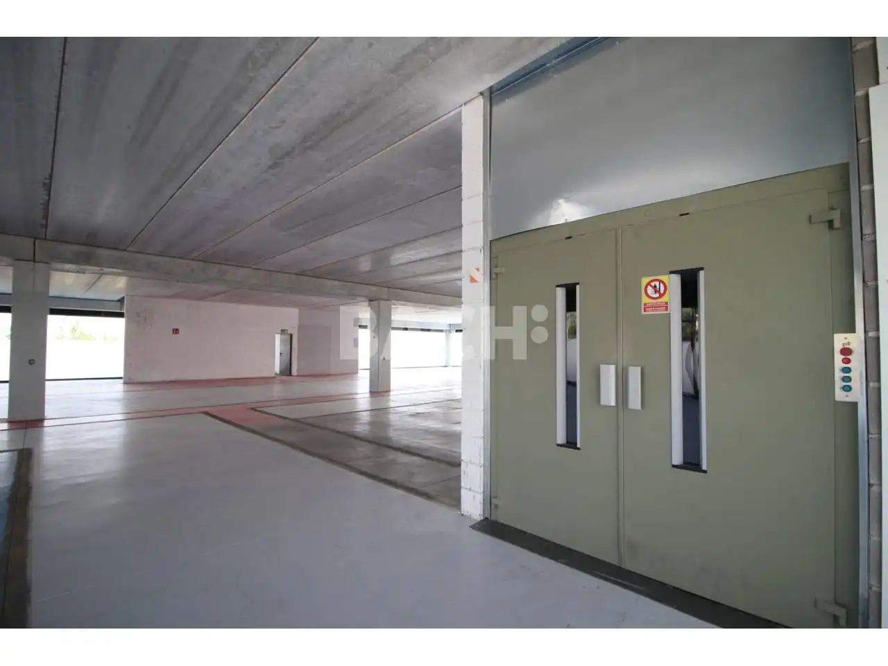 Parking de Local en venta en Gurb