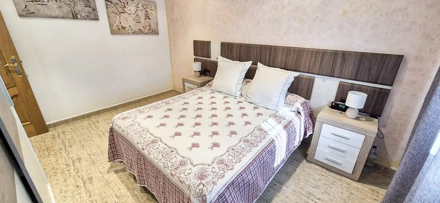 Schlafzimmer von Erdgeschoss zum Verkauf in Elche / Elx mit Klimaanlage, Terrasse und Abstellraum