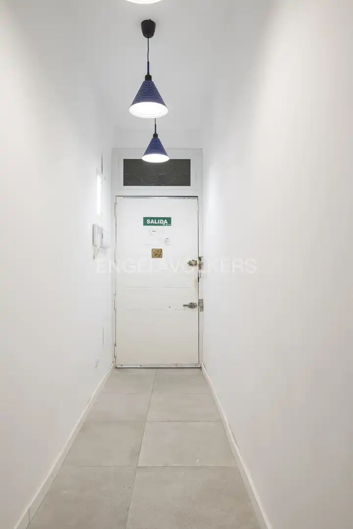 Flat for rent in Madrid  with Air Conditioner, Heating and Furnished