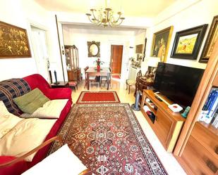 Living room of Flat for sale in  Madrid Capital