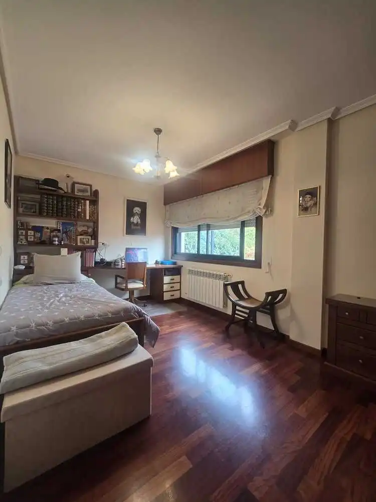 Casa con piscina en venta en A Malata - Catabois - Ciudad Jardín, imagen 18