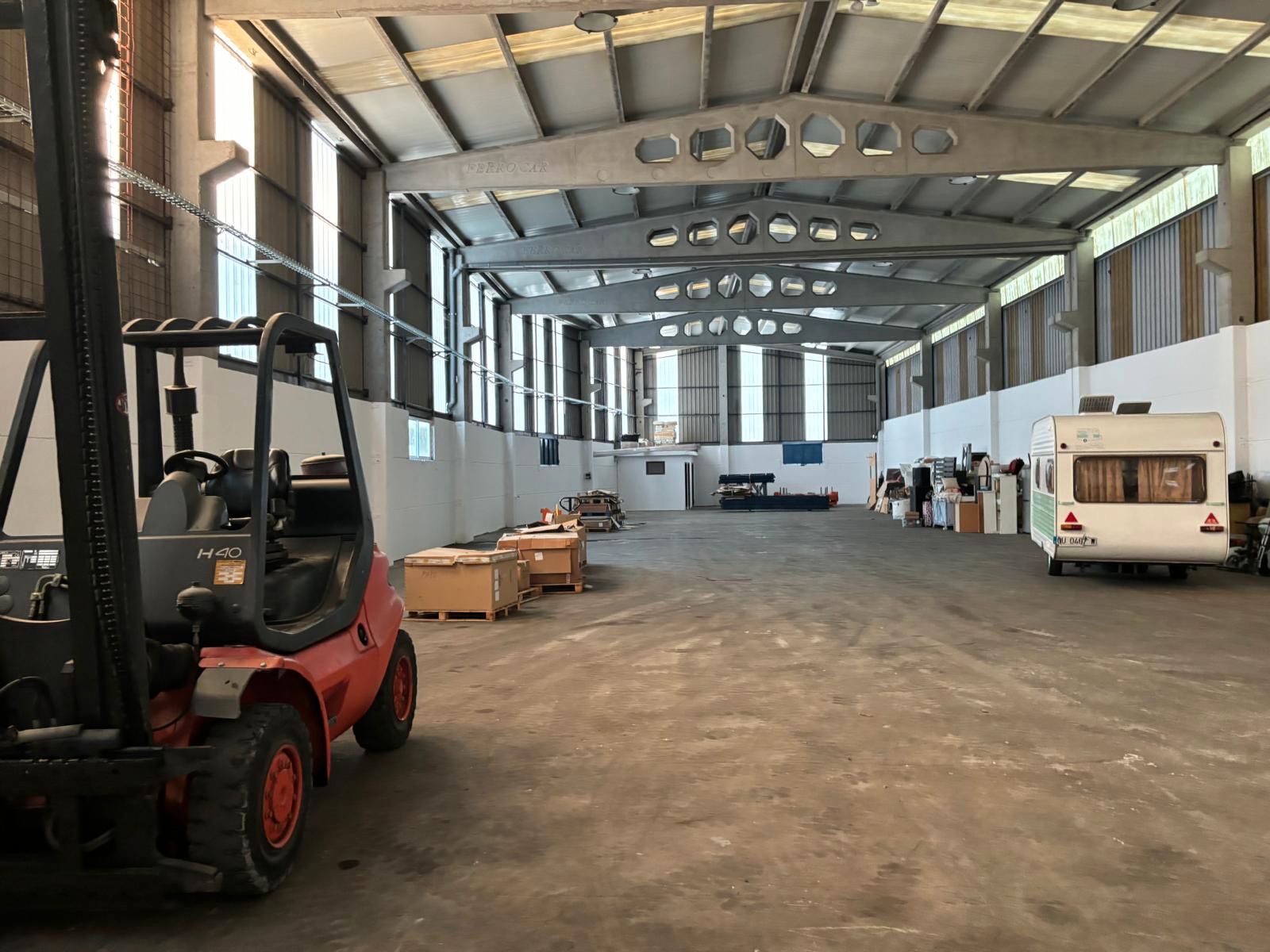 Nave industrial de alquiler en O Porriño   con Calefacción