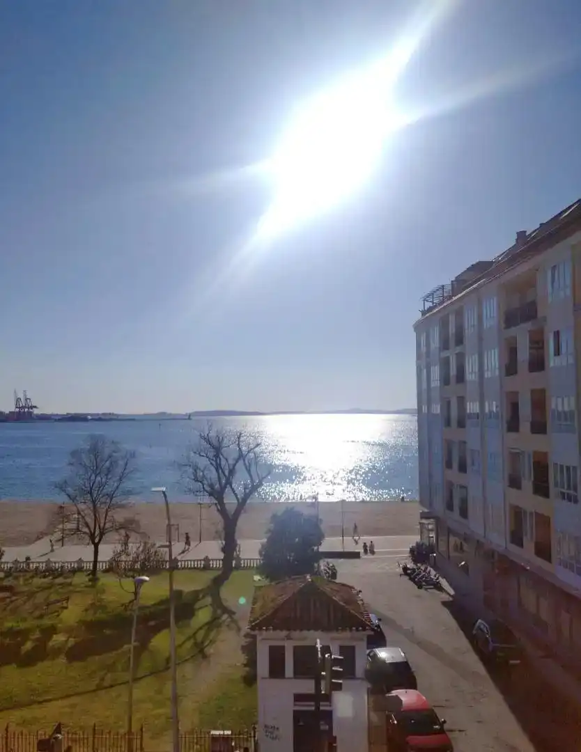 Vista exterior de Pis en venda en Vilagarcía de Arousa amb Terrassa i Balcó