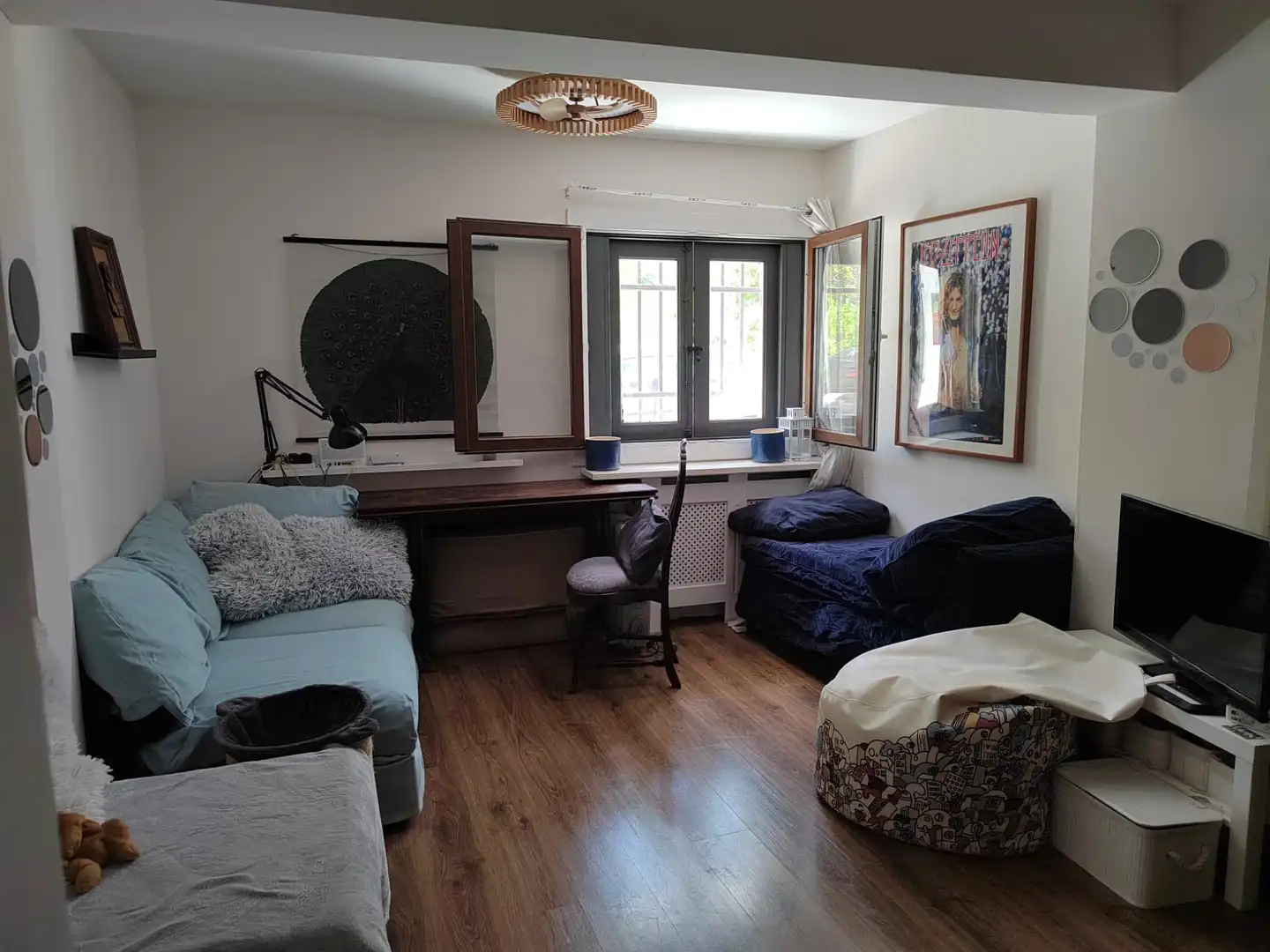 Sala de estar de Piso en venta en Cuenca con Calefacción y Amueblado