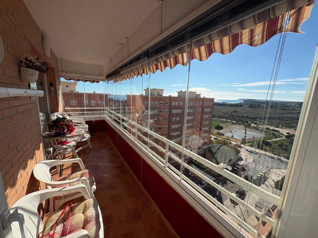 Terrassa de Pis en venda en Alicante / Alacant amb Calefacció, Terrassa i Traster