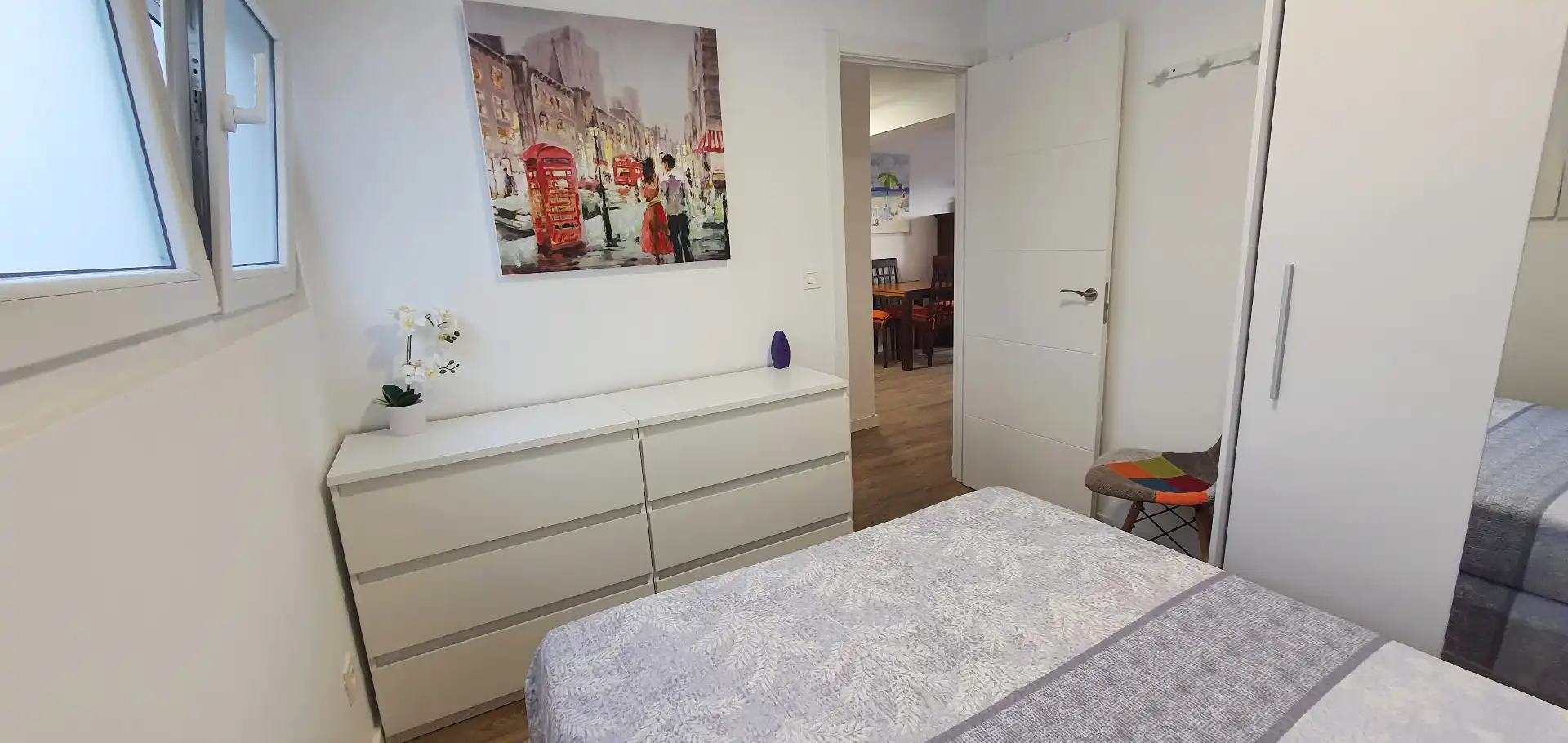 Dormitori de Pis de lloguer en Gijón  amb Calefacció, Parquet i Moblat
