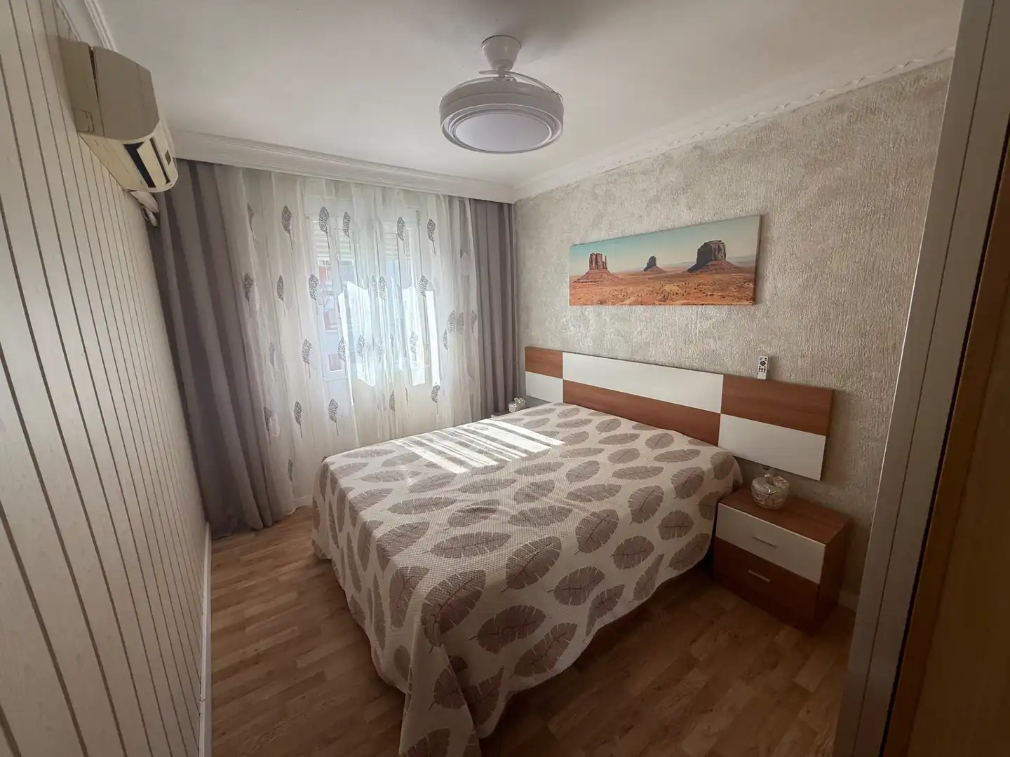 Bedroom of Flat for sale in Huelva  with Air Conditioner, Furnished and Oven
