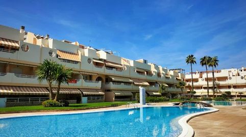Precioso apartamento con gran terraza y vistas a la piscina a solo 200 metros del mar, imagen 3