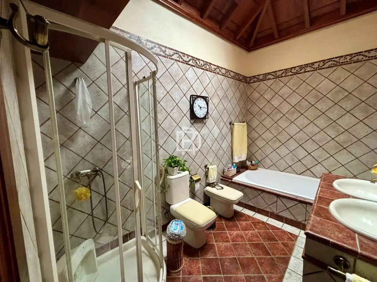 Baño de Casa o chalet en venta en Puerto de la Cruz con Aire acondicionado, Calefacción y Jardín privado