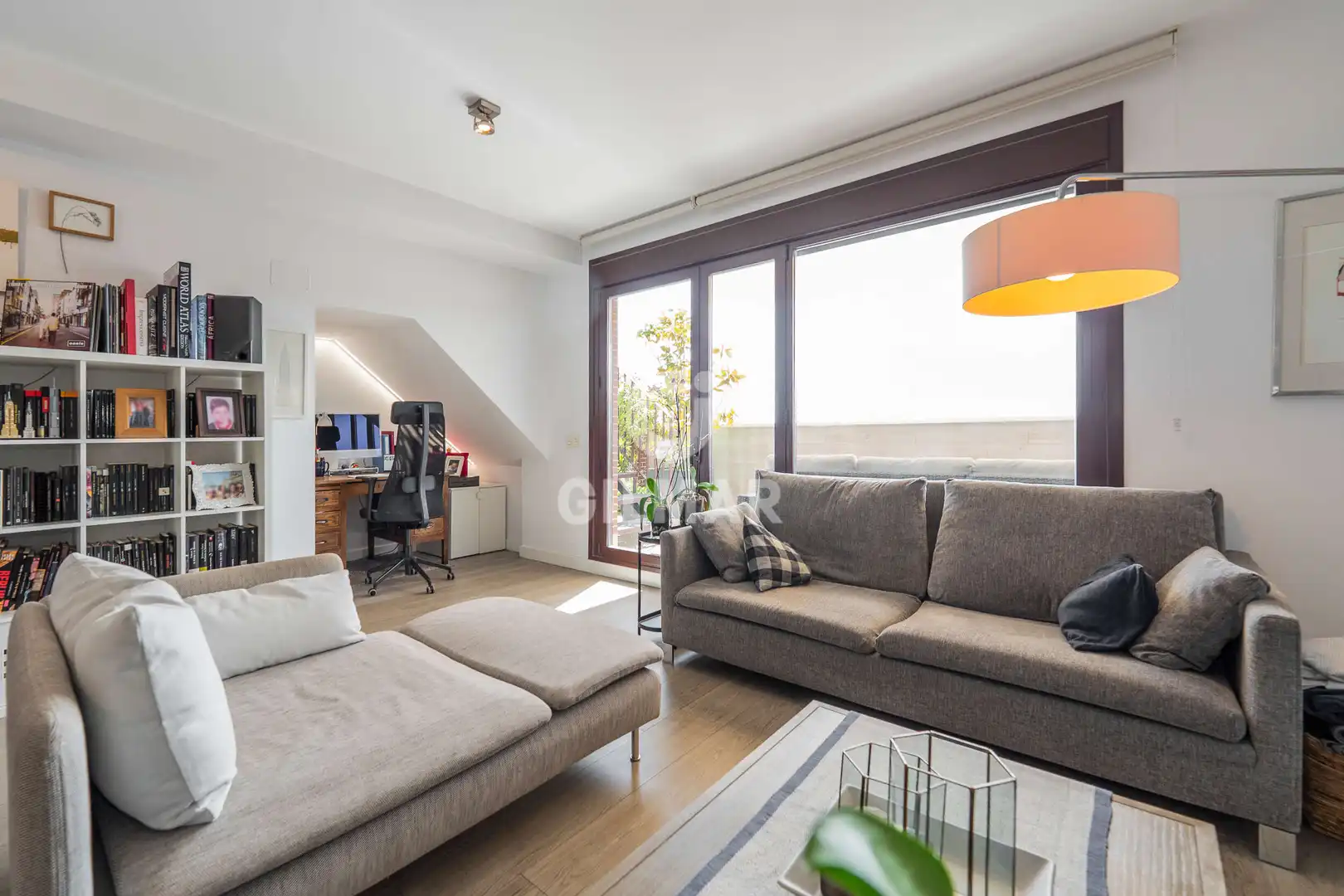 Living room of Duplexes for sale in Madrid  with Heating, Private garden and Storage room
