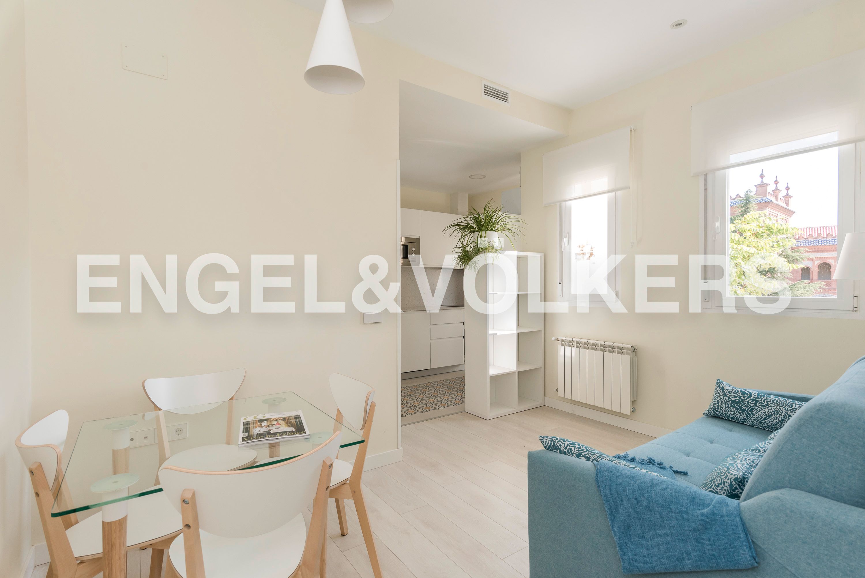 Living room of Apartment to rent in  Madrid Capital  with Air Conditioner, Heating and Furnished