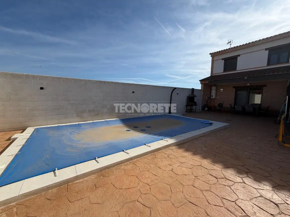 Swimming pool of Detached homes for sale in Alcaudete de la Jara  with Air Conditioner, Private garden and Swimming Pool